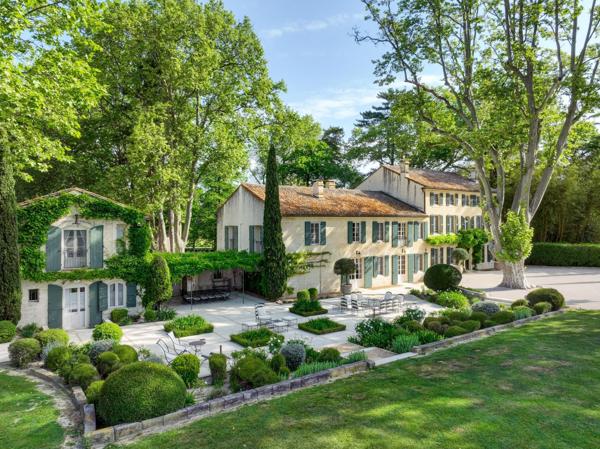 Vente Maison de luxe Saint-Rémy-de-Provence 23 Pièces 1006 m²