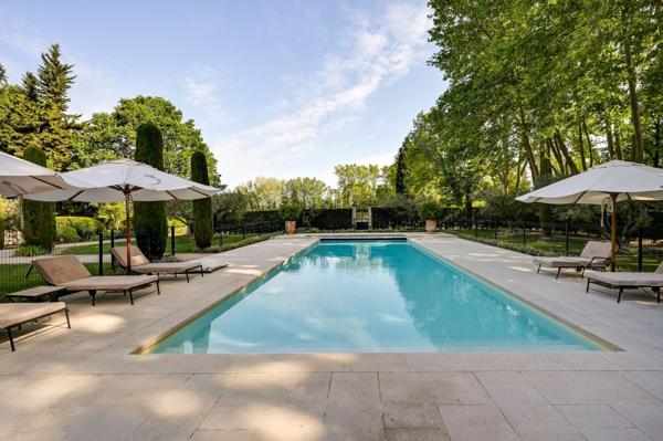 Vente Maison de luxe Saint-Rémy-de-Provence 23 Pièces 1006 m²