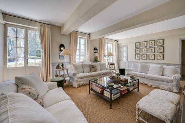 Vente Maison de luxe Saint-Rémy-de-Provence 23 Pièces 1006 m²