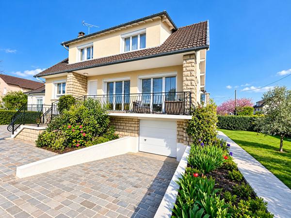 Maison Conflans Sainte Honorine 7 pièce(s) 145 m2 598 000 € **  - Référence  8335