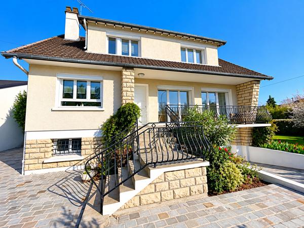 Maison Conflans Sainte Honorine 7 pièce(s) 145 m2 598 000 € **  - Référence  8335