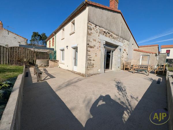 Vente maison Clisson : 325 500 € - AJP Immobilier Clisson
