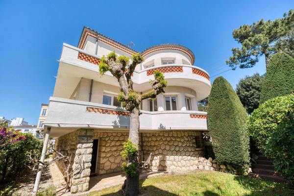 Vente Maison de luxe Royan 8 Pièces 201 m²