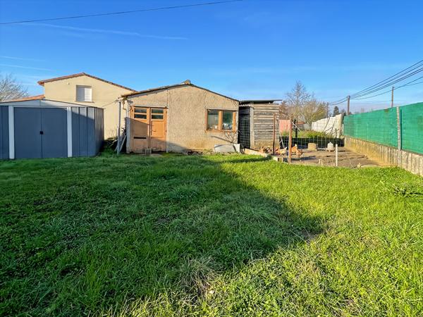 Maison proche des commodités - 3 chambres, 1 bureau - Montayral