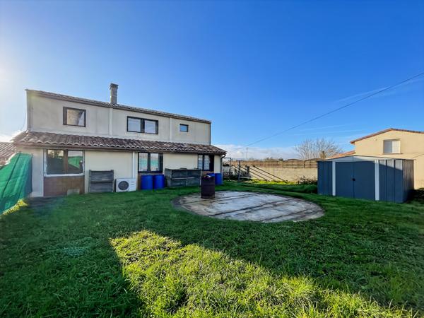 Maison proche des commodités - 3 chambres, 1 bureau - Montayral