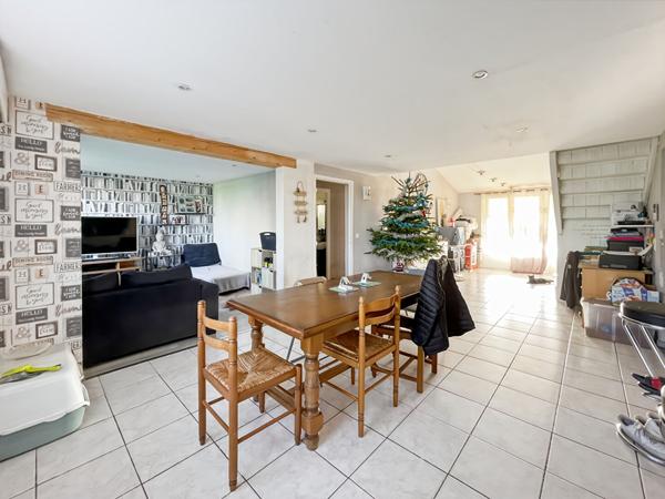 Maison proche des commodités - 3 chambres, 1 bureau - Montayral