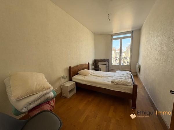 Spacieux appartement T5 au cœur de Bar-sur-Aube