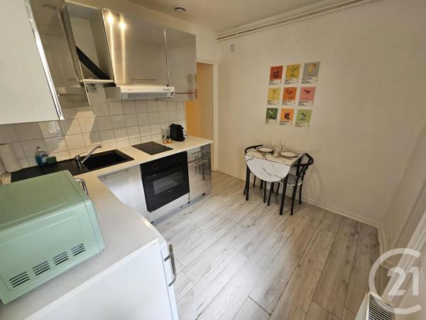 Immeuble à vendre  85 m 2   ST QUENTIN  - 02