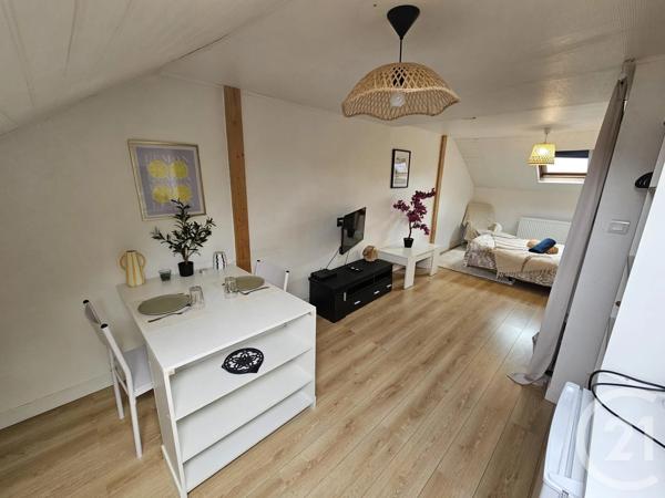 Immeuble à vendre  85 m 2   ST QUENTIN  - 02