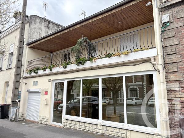 Immeuble à vendre  85 m 2   ST QUENTIN  - 02