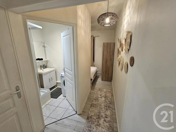 Immeuble à vendre  85 m 2   ST QUENTIN  - 02