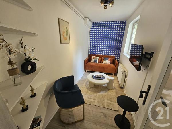 Immeuble à vendre  85 m 2   ST QUENTIN  - 02