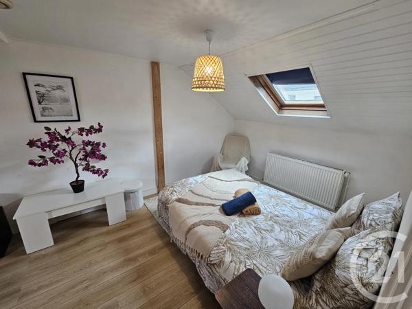 Immeuble à vendre  85 m 2   ST QUENTIN  - 02