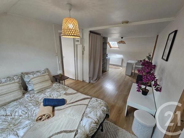 Immeuble à vendre  85 m 2   ST QUENTIN  - 02