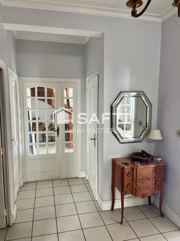 Barrière St Genès Bordeaux/Talence- maison de 200m2 avec 3 chambres, jardin, piscine, garage