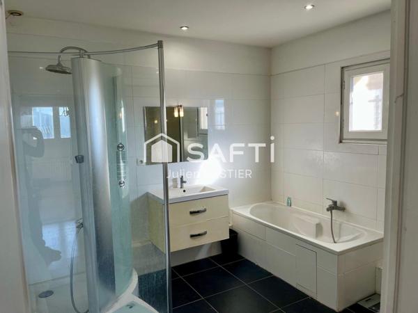 Barrière St Genès Bordeaux/Talence- maison de 200m2 avec 3 chambres, jardin, piscine, garage