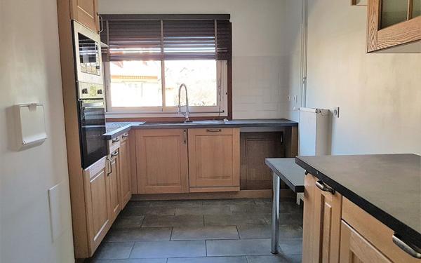 Appartement à louer    2 pièces • 76,31 m2 Viroflay