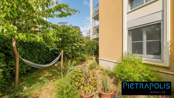 Lumineux rez-de-jardin à la vente, Clos Monteverdi, Point du Jour.