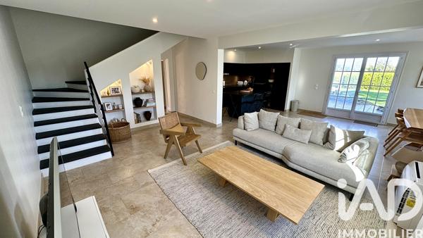 Maison à vendre 6 pièces 177 m² Jonquerettes