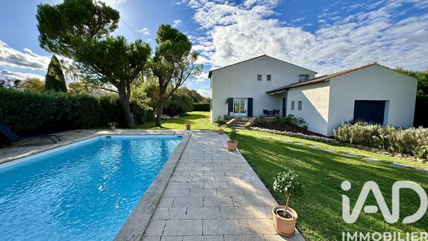 Maison à vendre 6 pièces 177 m² Jonquerettes