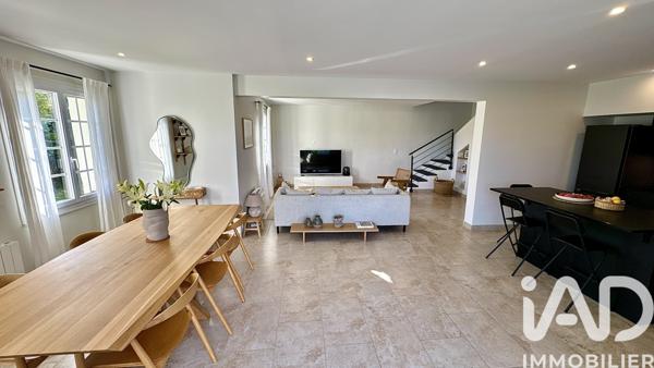 Maison à vendre 6 pièces 177 m² Jonquerettes