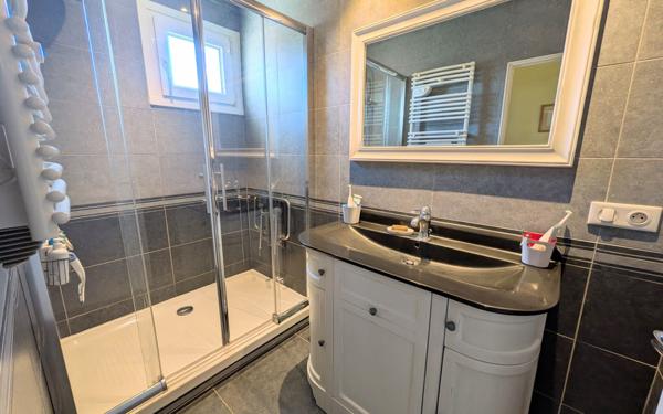 Maison à vendre    7 pièces •  Avignon