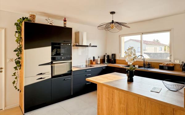 Maison à vendre    5 pièces •  La Ville-Dieu-du-Temple