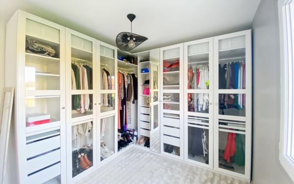 Maison à vendre    5 pièces •  La Ville-Dieu-du-Temple