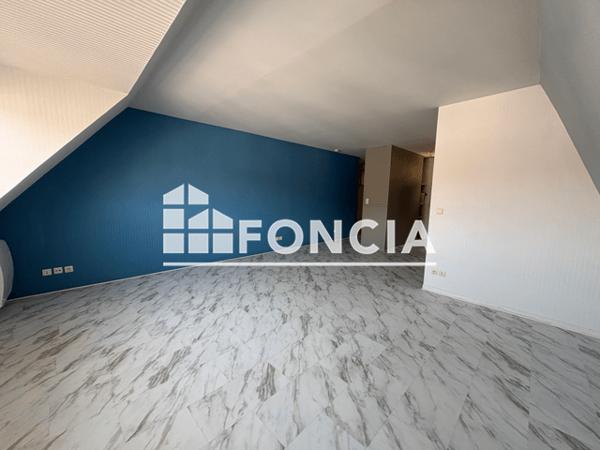 Location Studio 41.95 m² - 19 - 21 RUE DES MAJOTS Amiens 80000