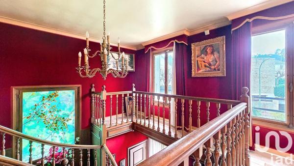 Maison 8 pièces de 274 m² à Noisy-le-Grand (93160)