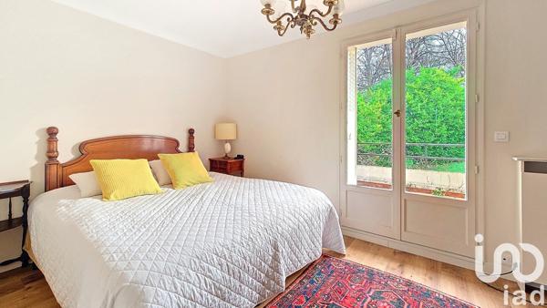 Maison 8 pièces de 274 m² à Noisy-le-Grand (93160)