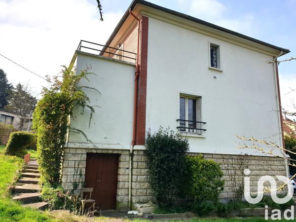 Maison 8 pièces de 274 m² à Noisy-le-Grand (93160)