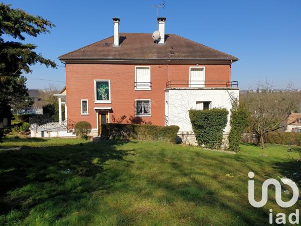 Maison 8 pièces de 274 m² à Noisy-le-Grand (93160)