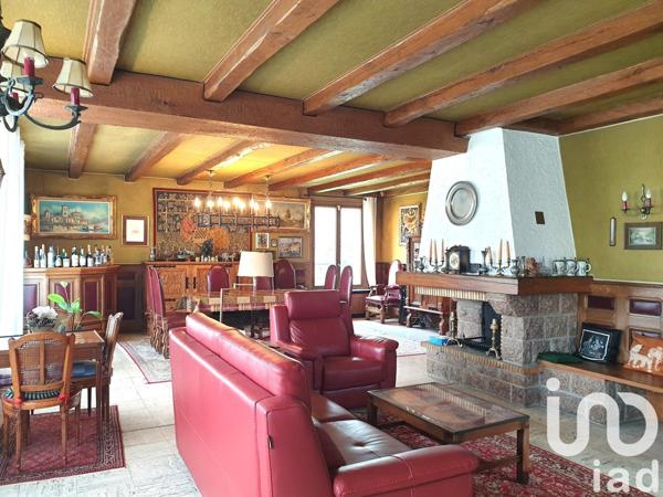 Maison 8 pièces de 274 m² à Noisy-le-Grand (93160)