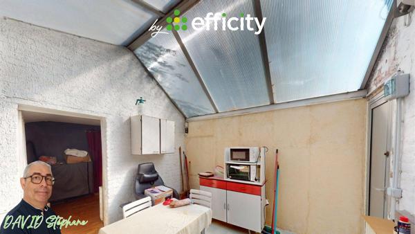 Maison
         5 pièces
        - 150 m² 90 000 € *