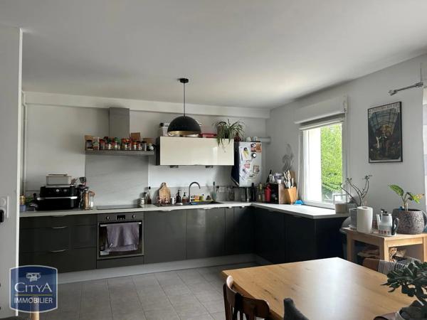 Appartement à louer 3 pièces 68.76m² Boves (80330)
