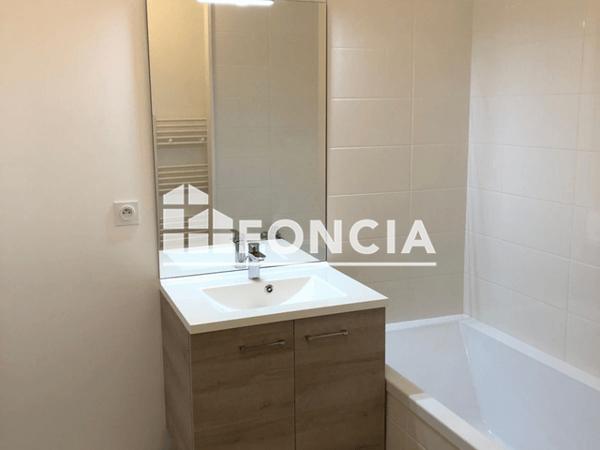 Location Appartement 2 pièces 40.68 m² - 27 RUE DU 11 NOVEMBRE Croix 59170