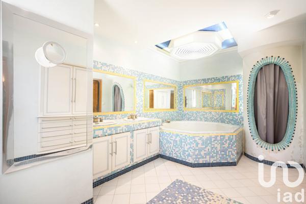 Maison à vendre 7 pièces 385 m² Avignon