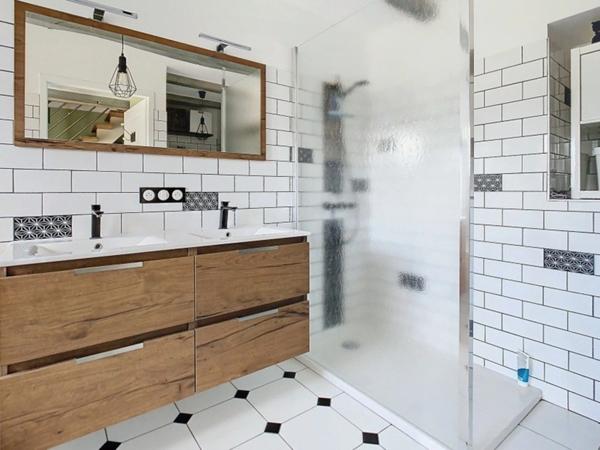 Corps de ferme à vendre 6 pièces SEYSSEL (74)- Possibilité Maison d'hôtes ou gîte