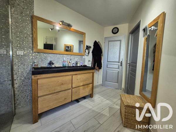 Maison à vendre 5 pièces 122 m² Sains-en-Amiénois