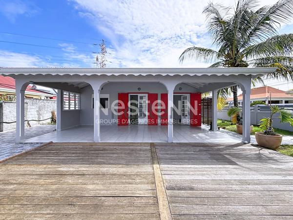 A LOUER MAISON F4  RENOVE DE PLAIN-PIED A PETIT PEROU AUX ABYMES