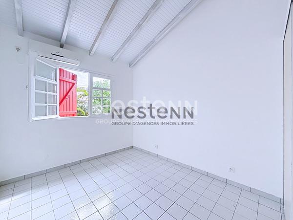 A LOUER MAISON F4  RENOVE DE PLAIN-PIED A PETIT PEROU AUX ABYMES