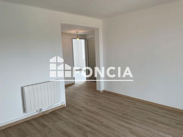 Location Appartement 4 pièces 73 m² - 83 RUE HENRI JAUBERT Digne Les Bains 04000