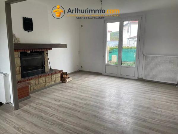 Location                                                      Maison
                        
                     4 pièces                      75 m2                     à Lavelanet