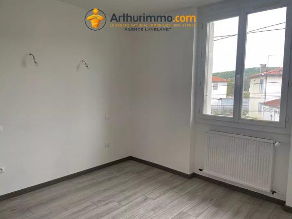 Location                                                      Maison
                        
                     4 pièces                      75 m2                     à Lavelanet