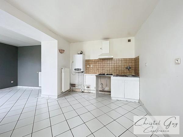 Montval sur Loir (72) Immeuble à vendre, 2 appartements