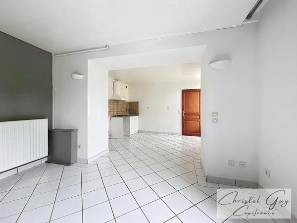 Montval sur Loir (72) Immeuble à vendre, 2 appartements