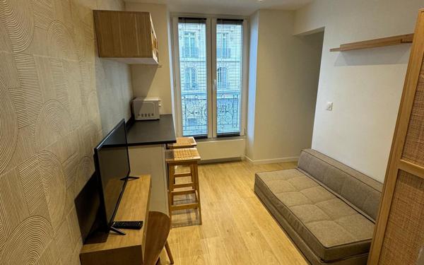 Appartement à louer    1 pièce • 10,26 m2 Paris 10