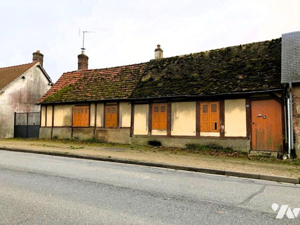 Maison 2 ch, grand jardin bord de route