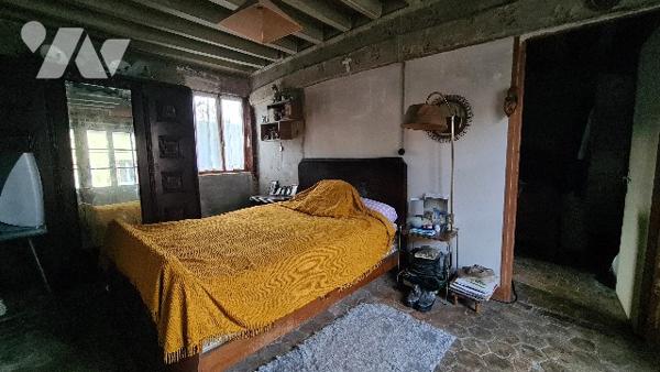 Maison 2 ch, grand jardin bord de route